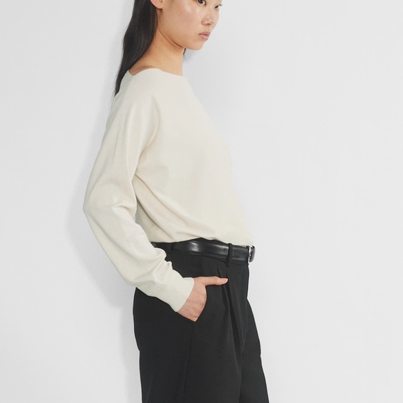 Aritzia Inspiration Sweater NWT White Size Small - Picture 4 of 12